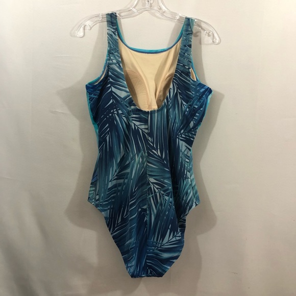 Kathy Ireland One piece swim suit. 16 - Picture 3 of 6